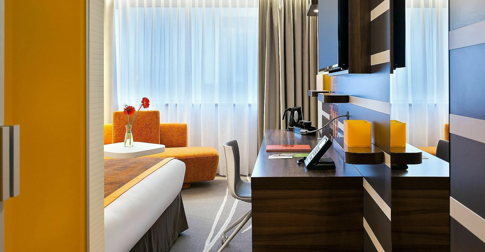 Holiday Inn Amszterdam 4*,  Hollandia