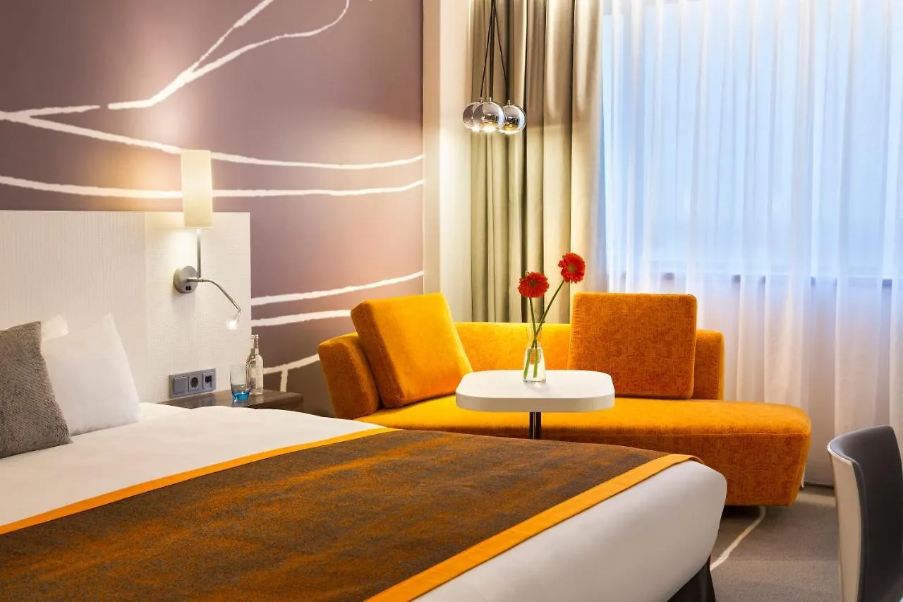 **** Szálloda Holiday Inn Amszterdam Hollandia