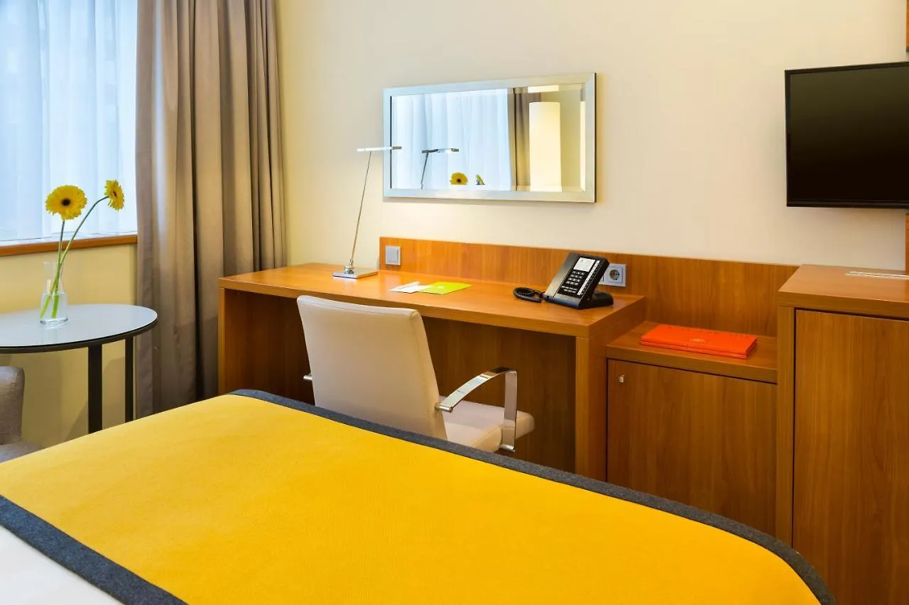 **** Szálloda Holiday Inn Amszterdam Hollandia